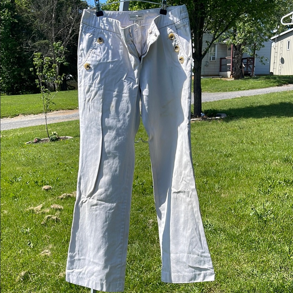 Stylish White Button-Accent Pants